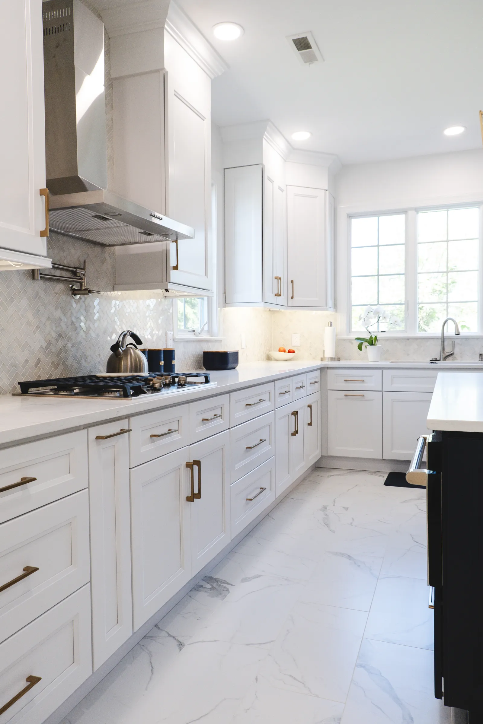 White shaker kitchen kitchen