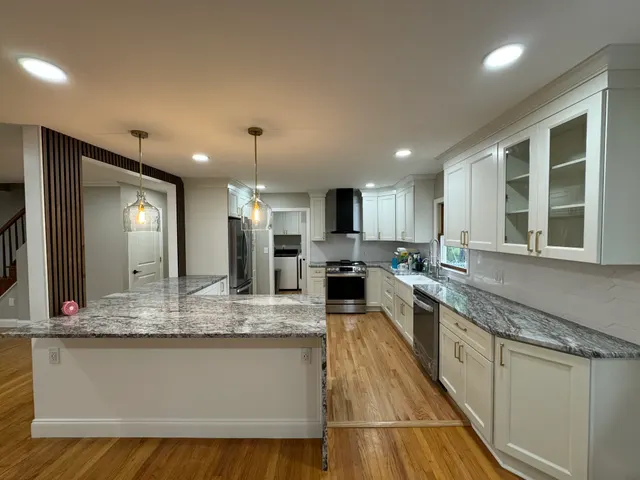Jupiter Ice — a kitchen supplied by Wow Cabinets