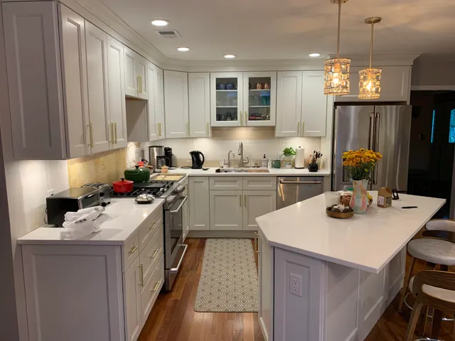 Jupiter Ice — a kitchen supplied by Wow Cabinets