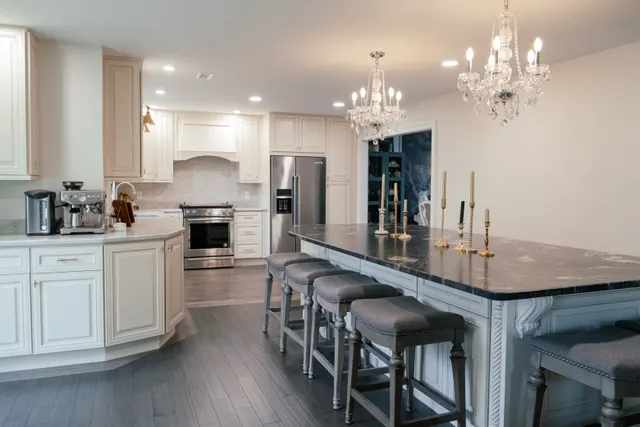 Legendary Ivory — a kitchen supplied by Wow Cabinets