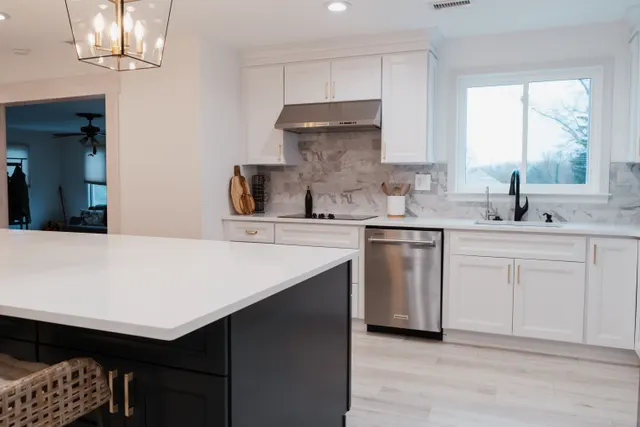 Legendary Ivory — a kitchen supplied by Wow Cabinets