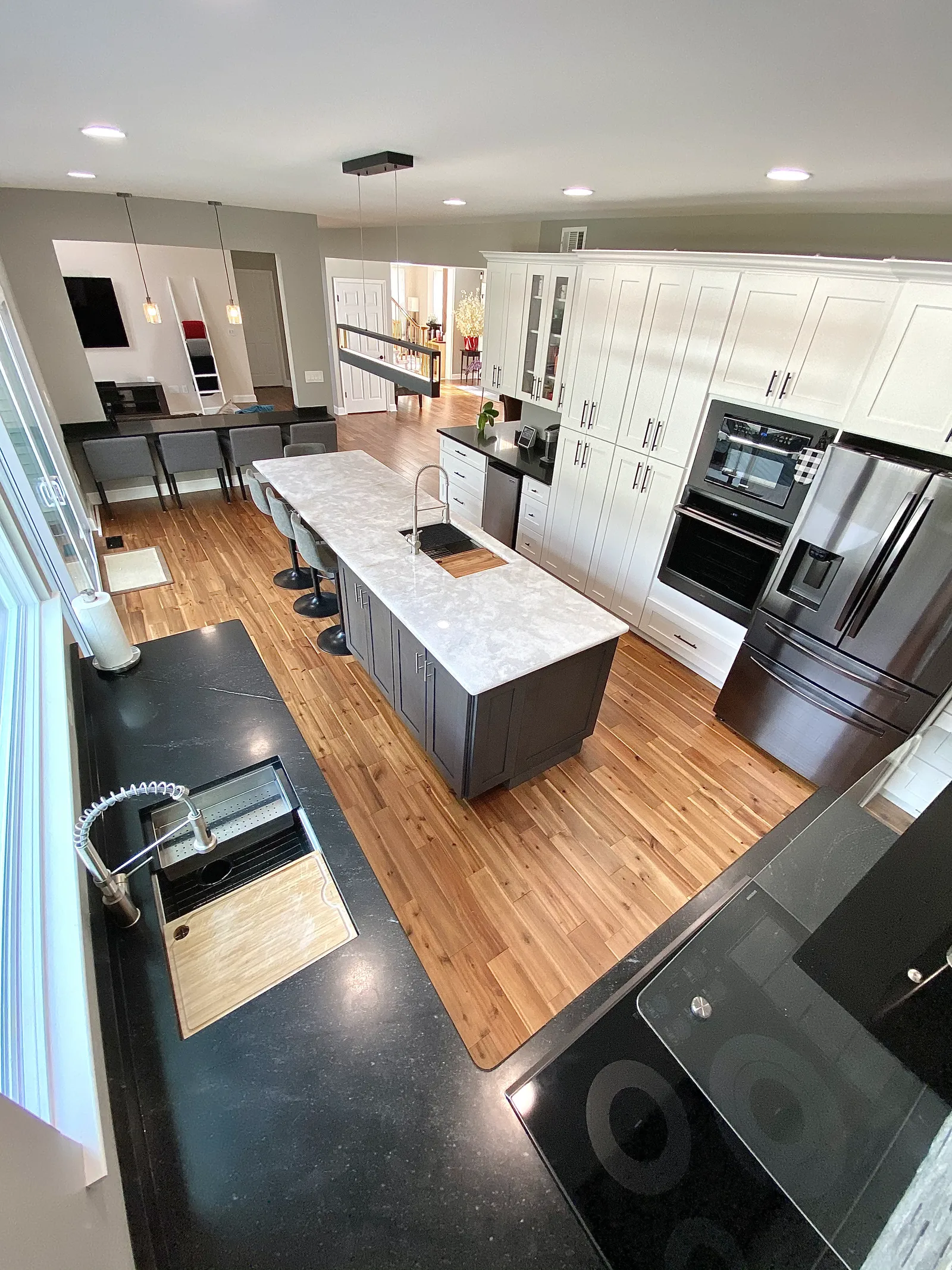 Gabinetes de cocina Shaker kitchen: una cocina que surtimos en Wow Cabinets