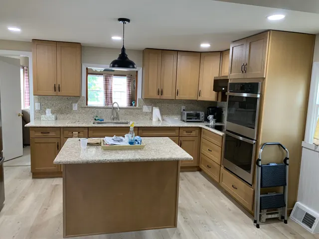 White Oak — a kitchen supplied by Wow Cabinets